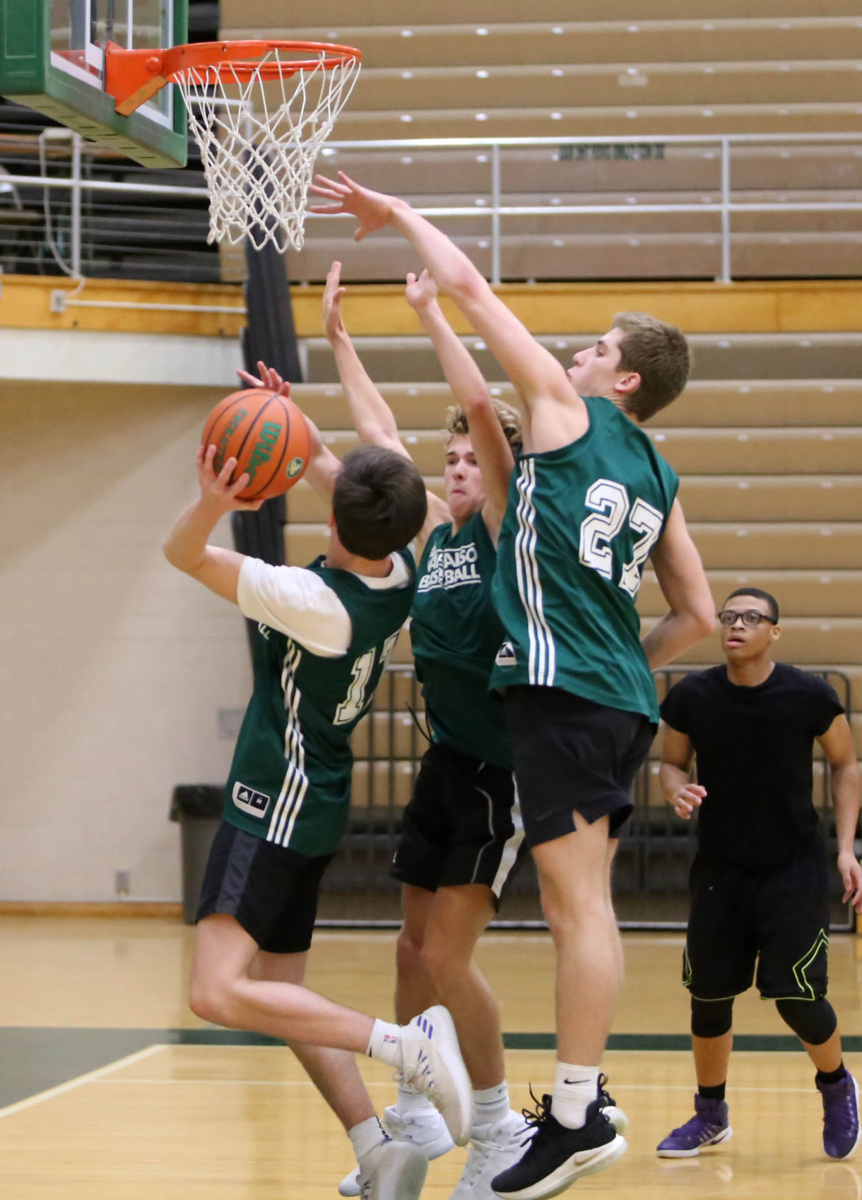 Valparaiso boys basketball practice